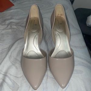 Bandolino nude heels